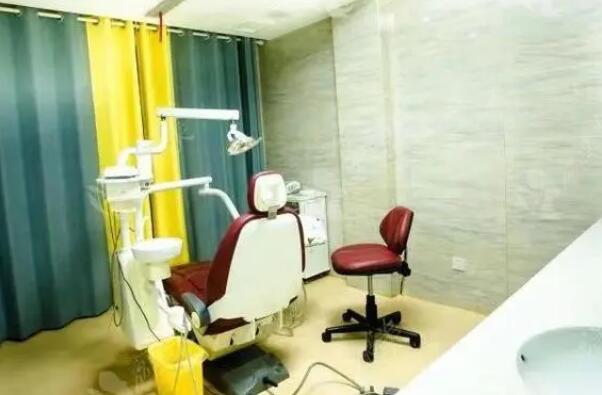 安康隐形正畸医院