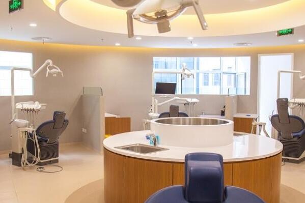 济宁排名不错的10家种植牙医院，济宁市口腔医院有实现智能化种植服务，榜七的实力牙科连锁！
