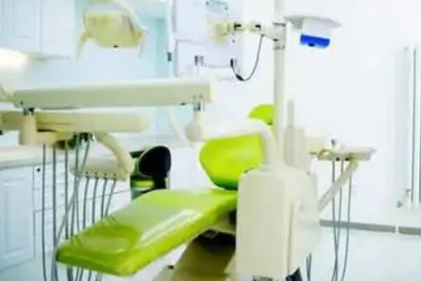 沈阳口碑不错的十家牙齿种植医院是哪家？盛大口腔医院种牙技术很有优势，榜二种植价格可选！