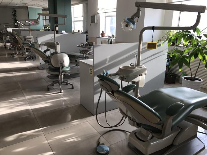 黑龙江省森工总医院口腔科